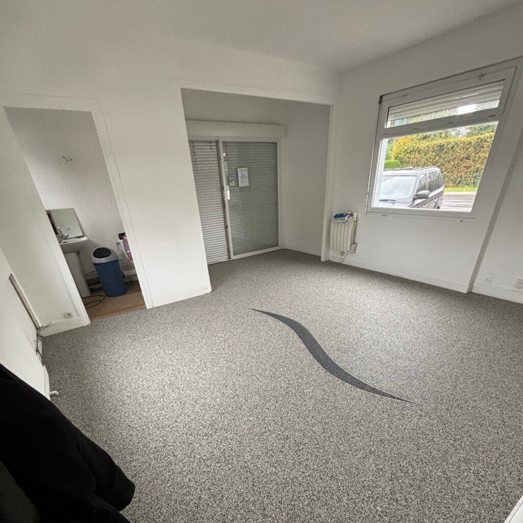 Lg-design - Terrasse en Moquette de Gom : comment avoir une surface durable, antidérapante et écoresponsable sans gros travaux ? - Featured Image 1